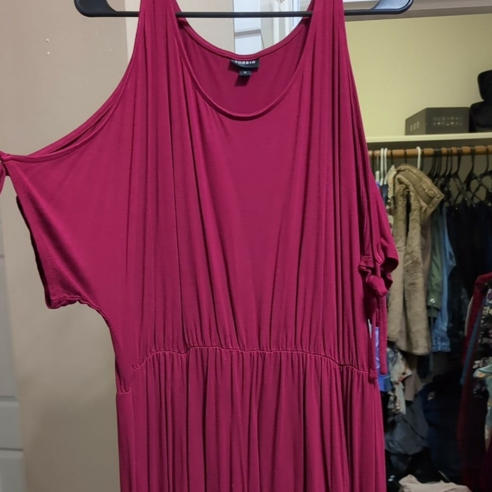 Elegant Burgundy Women's Dress